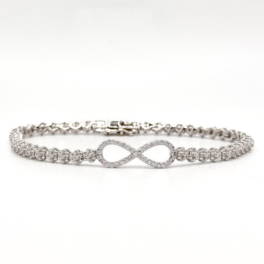 Can You Wear Sterling Silver in the Shower? Sleep, Gym & Swimming Answered