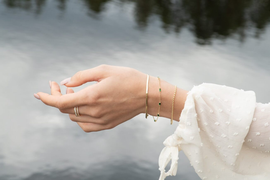 Jewellery Gifts For Her: What to Buy in 2026