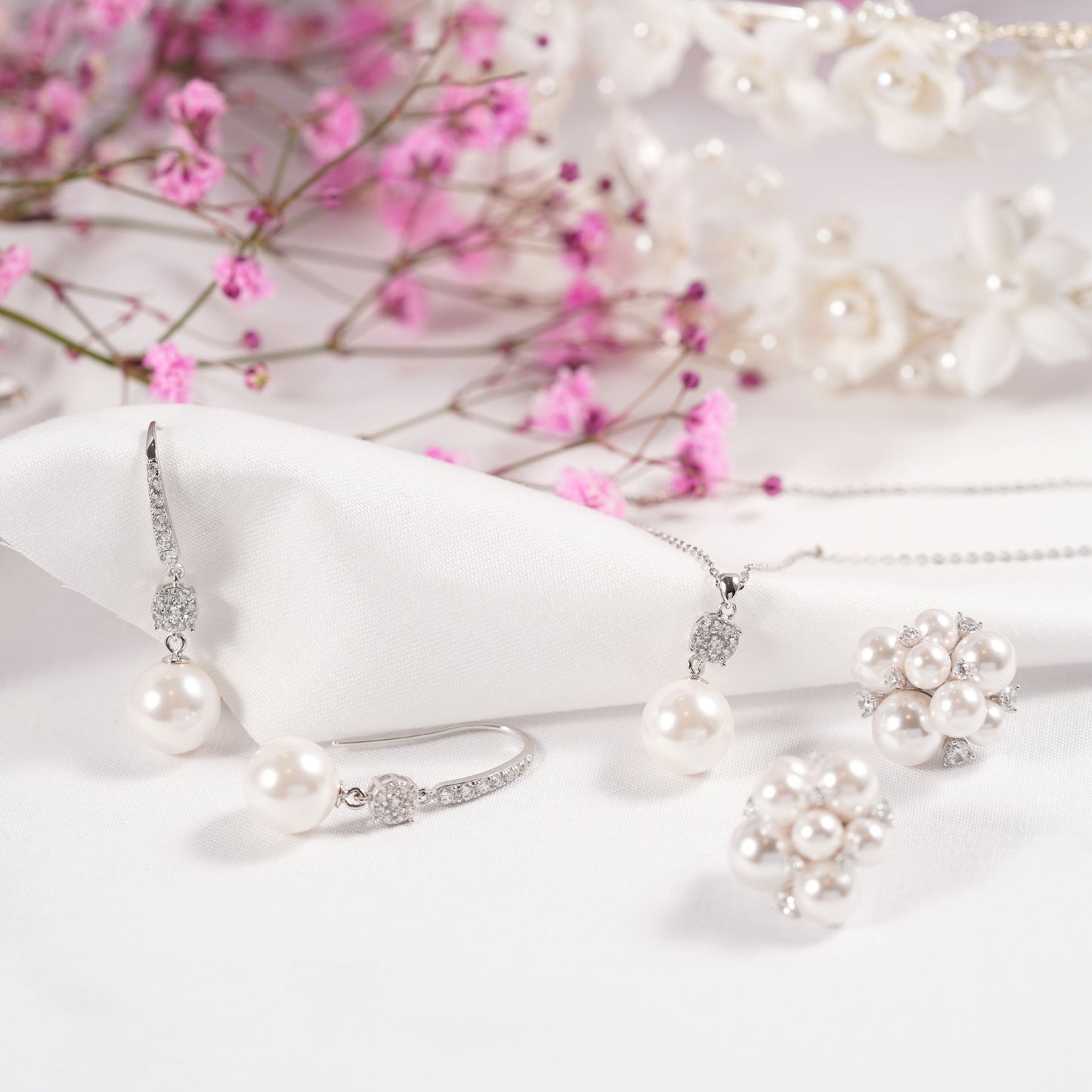 Pearl Cluster Stud Earrings
