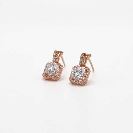Square stud earrings with round crystal in rose-gold square frame