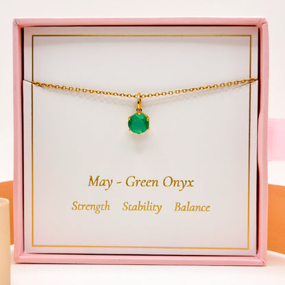 Gold-tone chain necklace with small green onyx pendant
