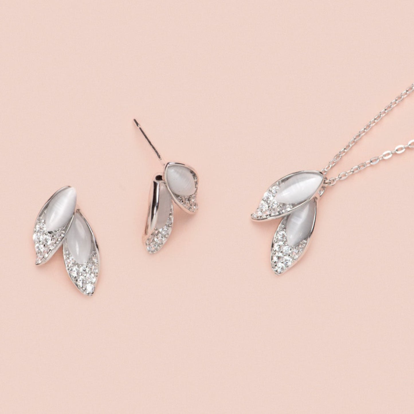 Shell Necklace and Earring Set